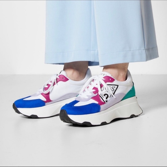 guess women's calebb fashion sneakers